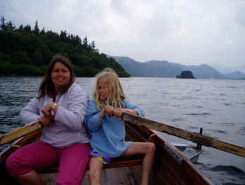 4_thurs_esksale pools and derwentwater 009.jpg (703025 bytes)